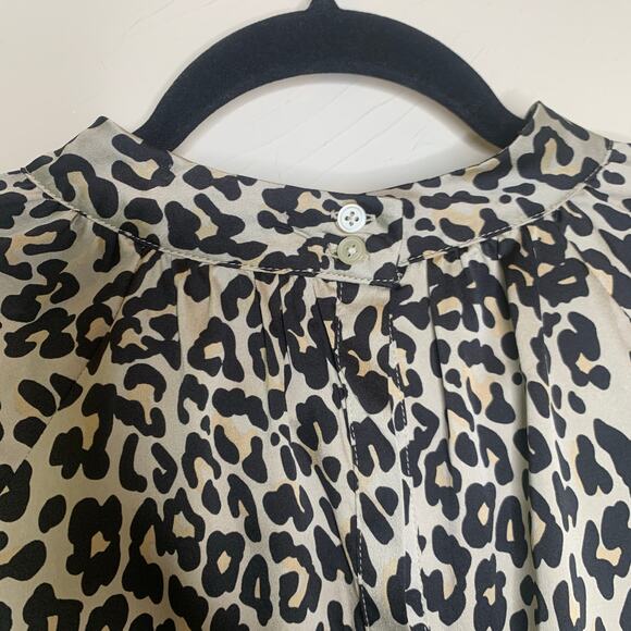 LOFT Leopard Print Silky Blouse Sz Large Petite - Picture 7 of 10
